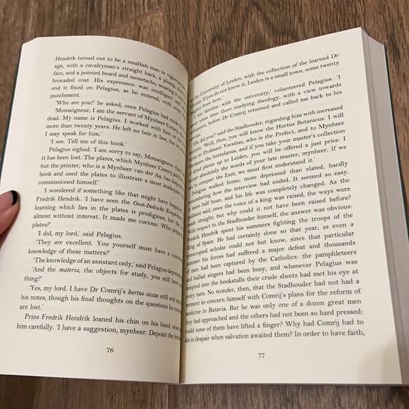 🧡 “The Winter Queen” by Jane Stevenson - Picture 6 of 6